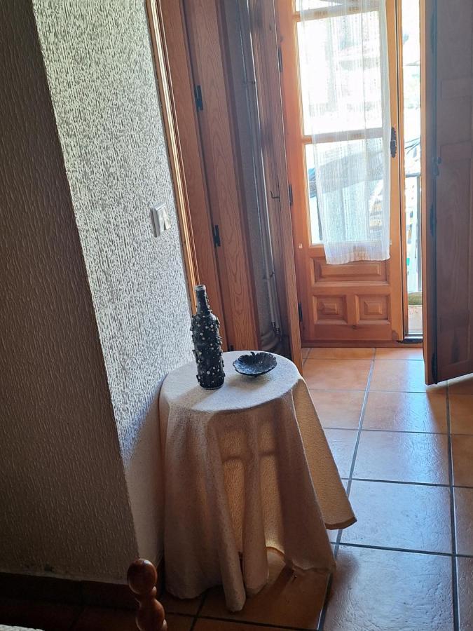 Hostal El Patio Restaurante San Bartolomé de Pinares Kültér fotó