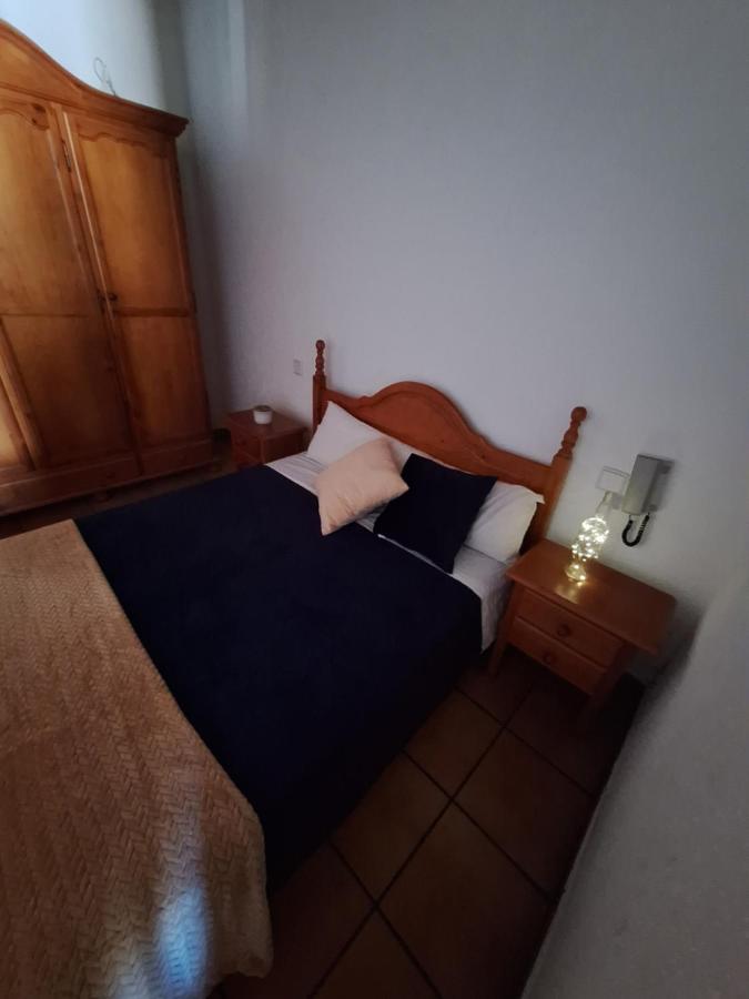 Hostal El Patio Restaurante San Bartolomé de Pinares Kültér fotó