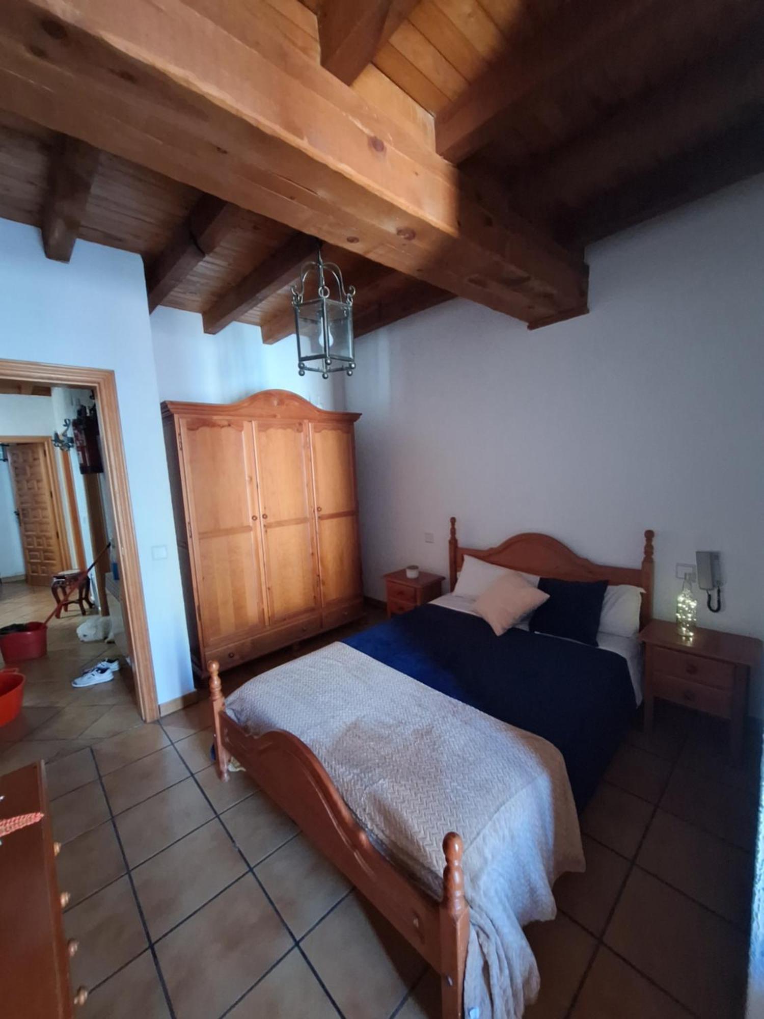 Hostal El Patio Restaurante San Bartolomé de Pinares Kültér fotó